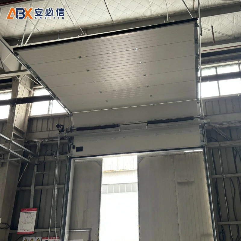 白银钢质提升门